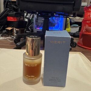 MERIT Great Skin Instant Glow Serum - Gold and Blue